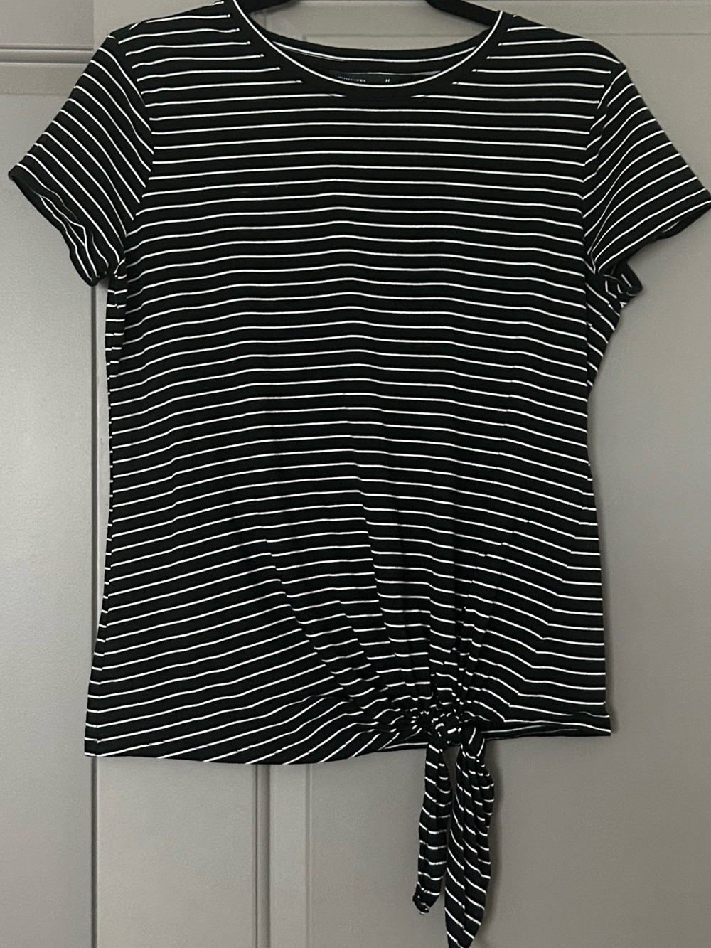 Simply Vera Black and White Striped Tie-Front